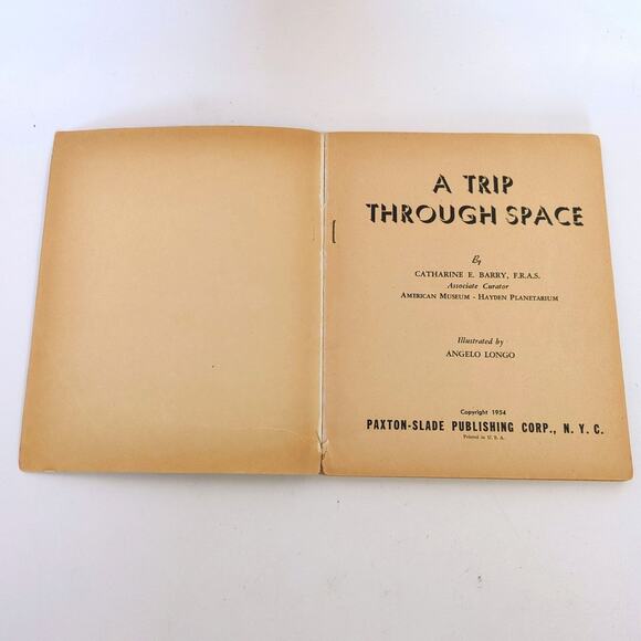 VTG Children's Book Lot 2 PC Howdy Doody Circus 1950 A Trip Through Space 1954 - Picture 5 of 5